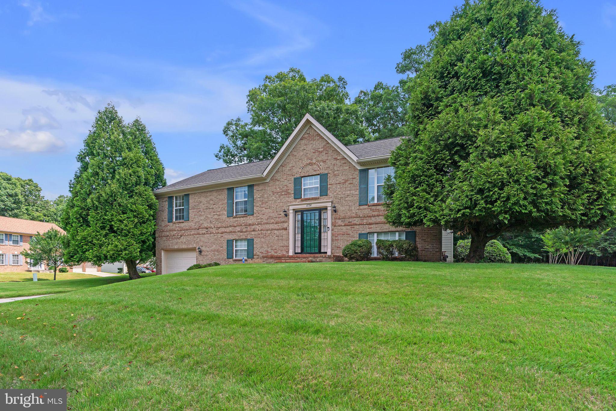8700 MOUNT CLAIR COURT