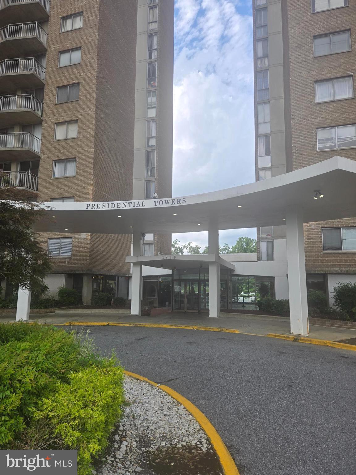 THIS LARGE ONE BEDROOM CONDO IS ONE OF THE LARGEST IN THE BUILDING. VERY SPACIOUS FOR FINE LIVING WITH COMPLETE PEACE AND COMFORT. NICE PATIO TO RELAX AND VIEW THE ENTIRE HYATTSVILLE AREA. VERY WELL KEPT AND AT A VERY REASONABLE PRICE - MAKE IT YOUR NEW SANCTUARY. THIS PROPERTY HAS MANY AMENITIES - FULL SERVICE GYM, LUXURIOUS POOL, KIDS PLAYGROUND, BASKETBALL/TENNIS COURT AND VERY ACCESSIBLE FOR TRANSPORTATION - BUS STOP DIRECTLY IN FRONT OF BUILDING