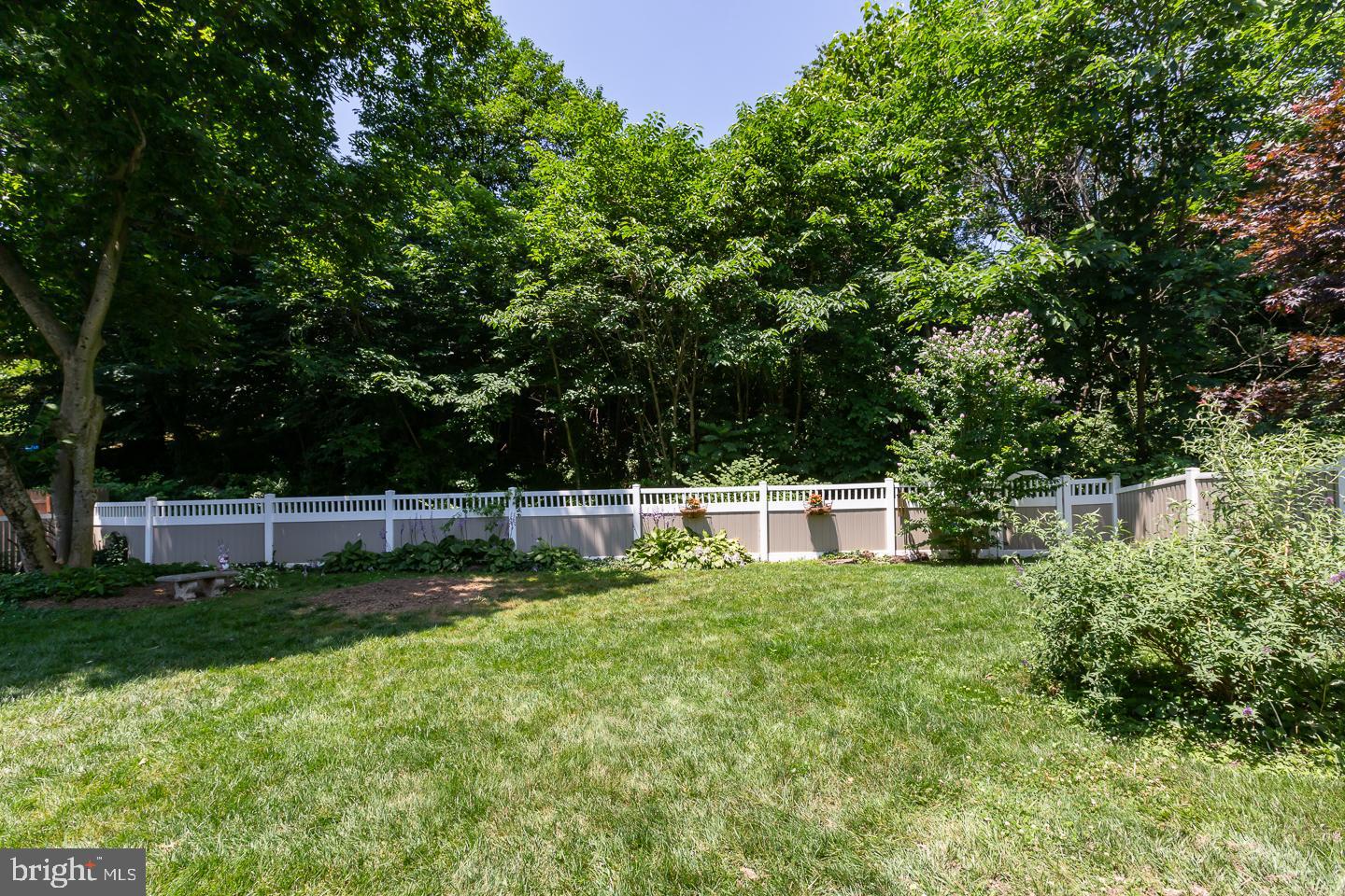 WYNNEWOOD PARK - Residential