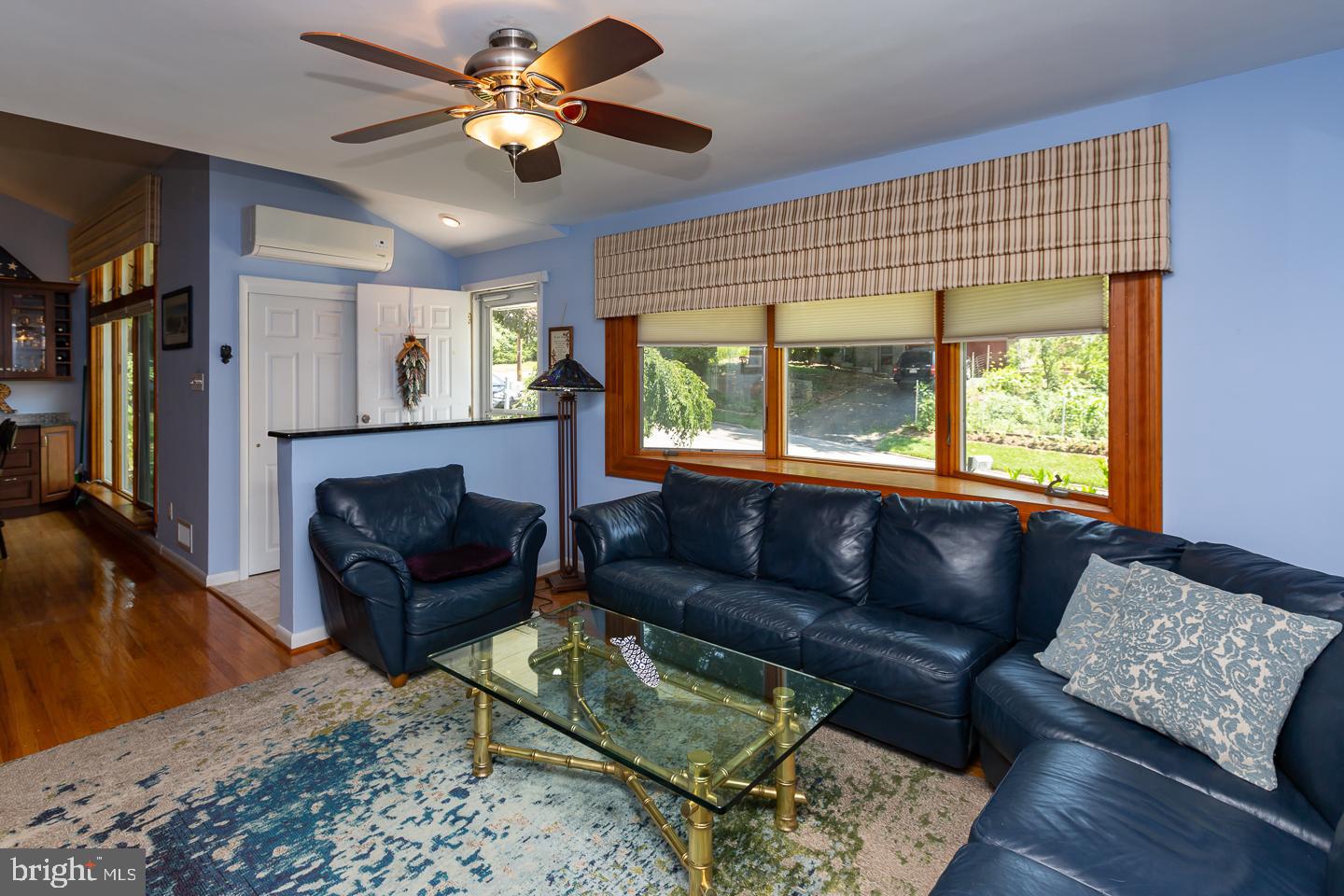 WYNNEWOOD PARK - Residential