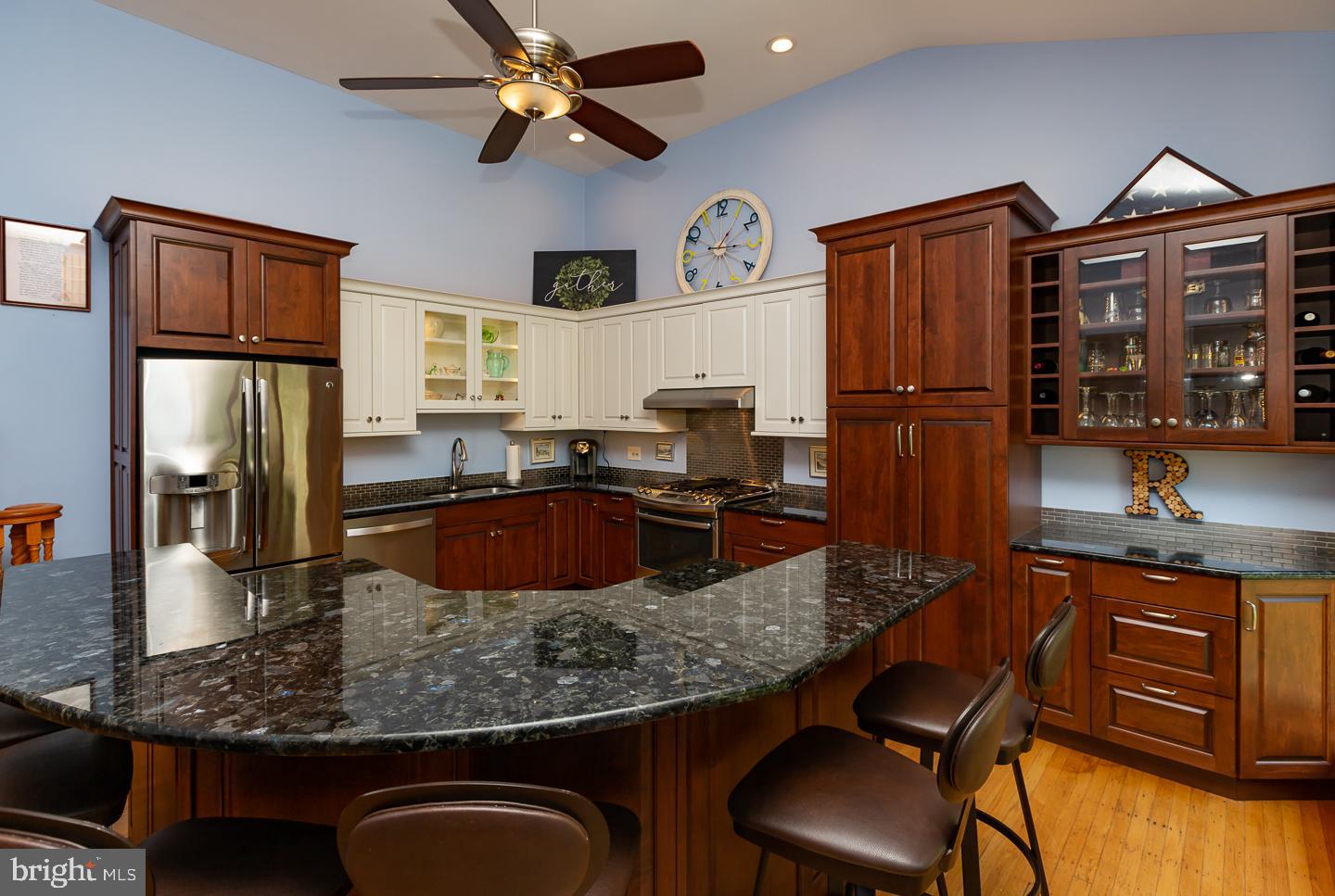 WYNNEWOOD PARK - Residential