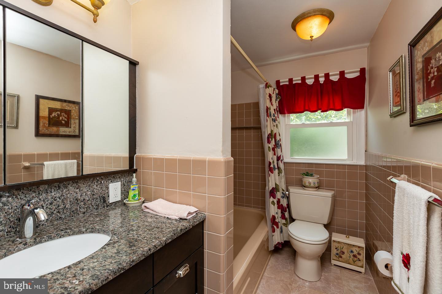 WYNNEWOOD PARK - Residential