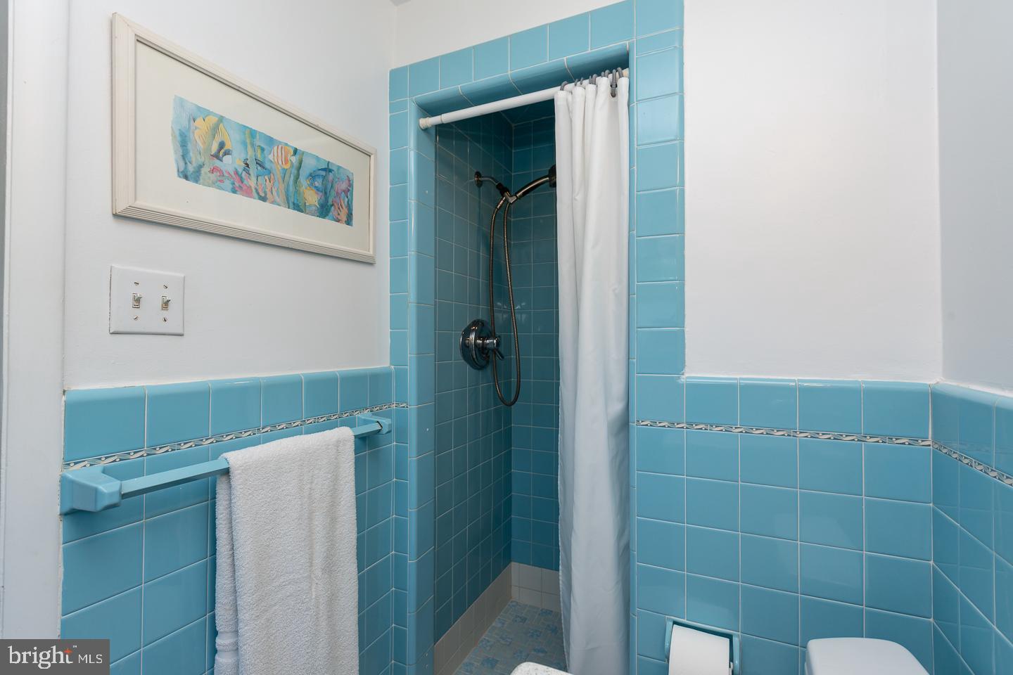 WYNNEWOOD PARK - Residential