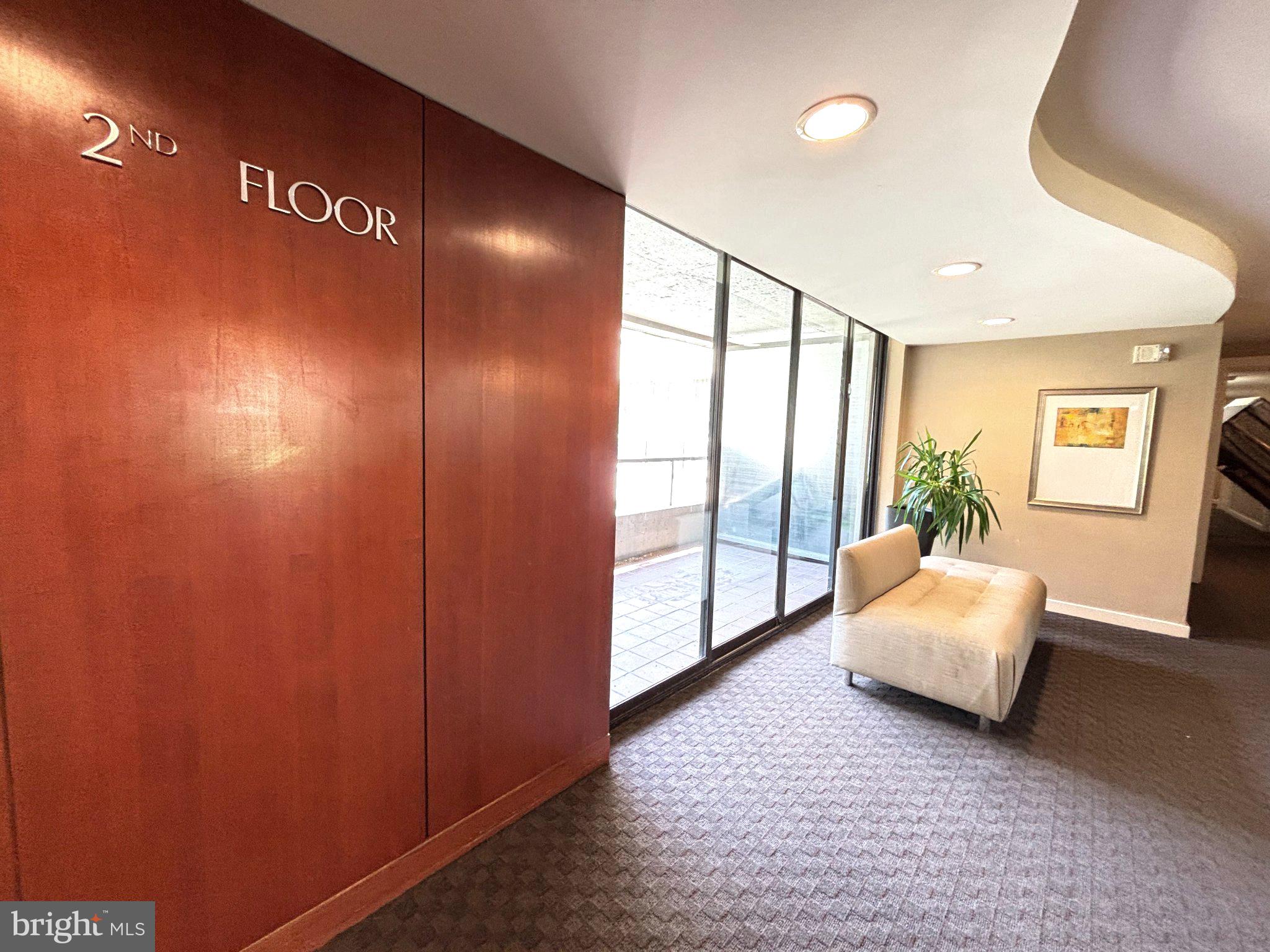 224 W RITTENHOUSE SQUARE 30 213