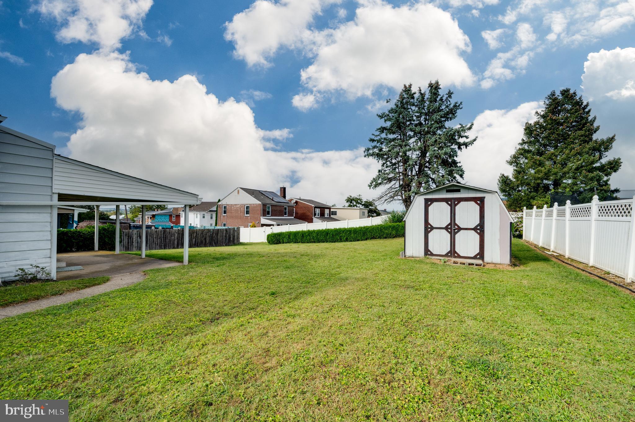 MILLMONT - Residential