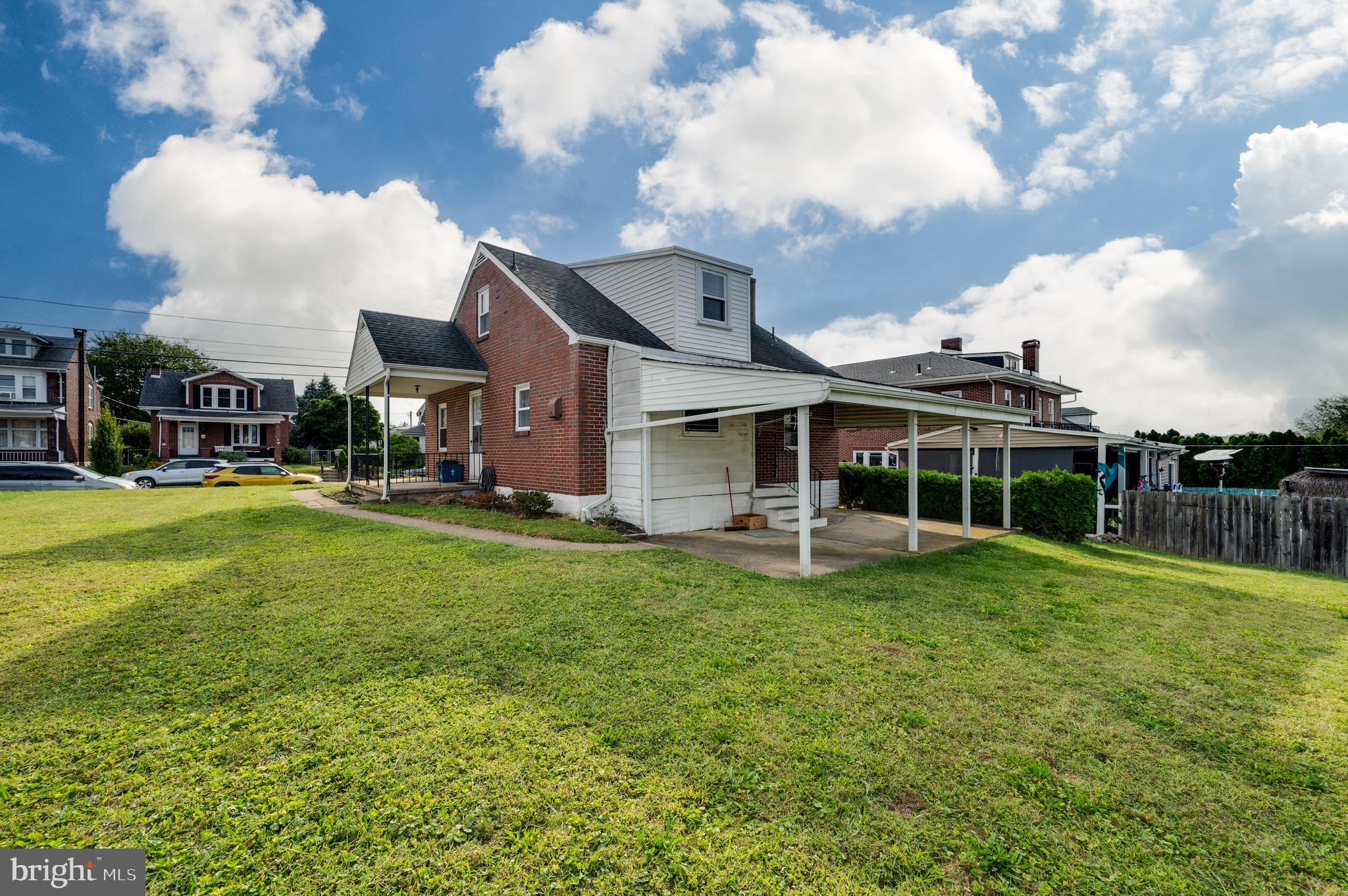 MILLMONT - Residential