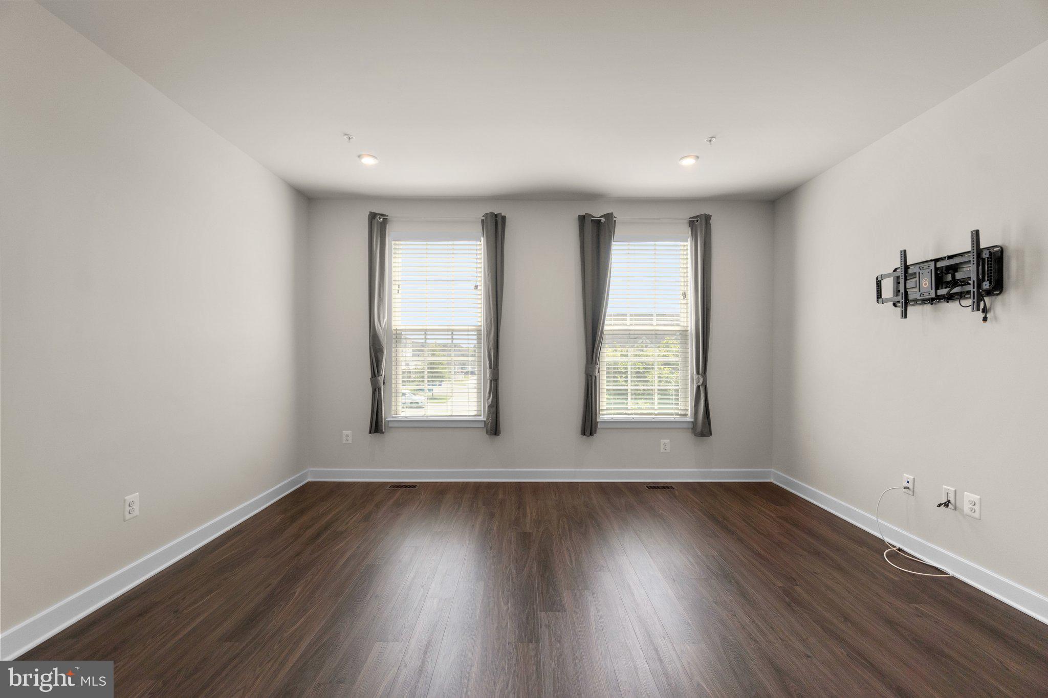 BALLENGER RUN - Residential