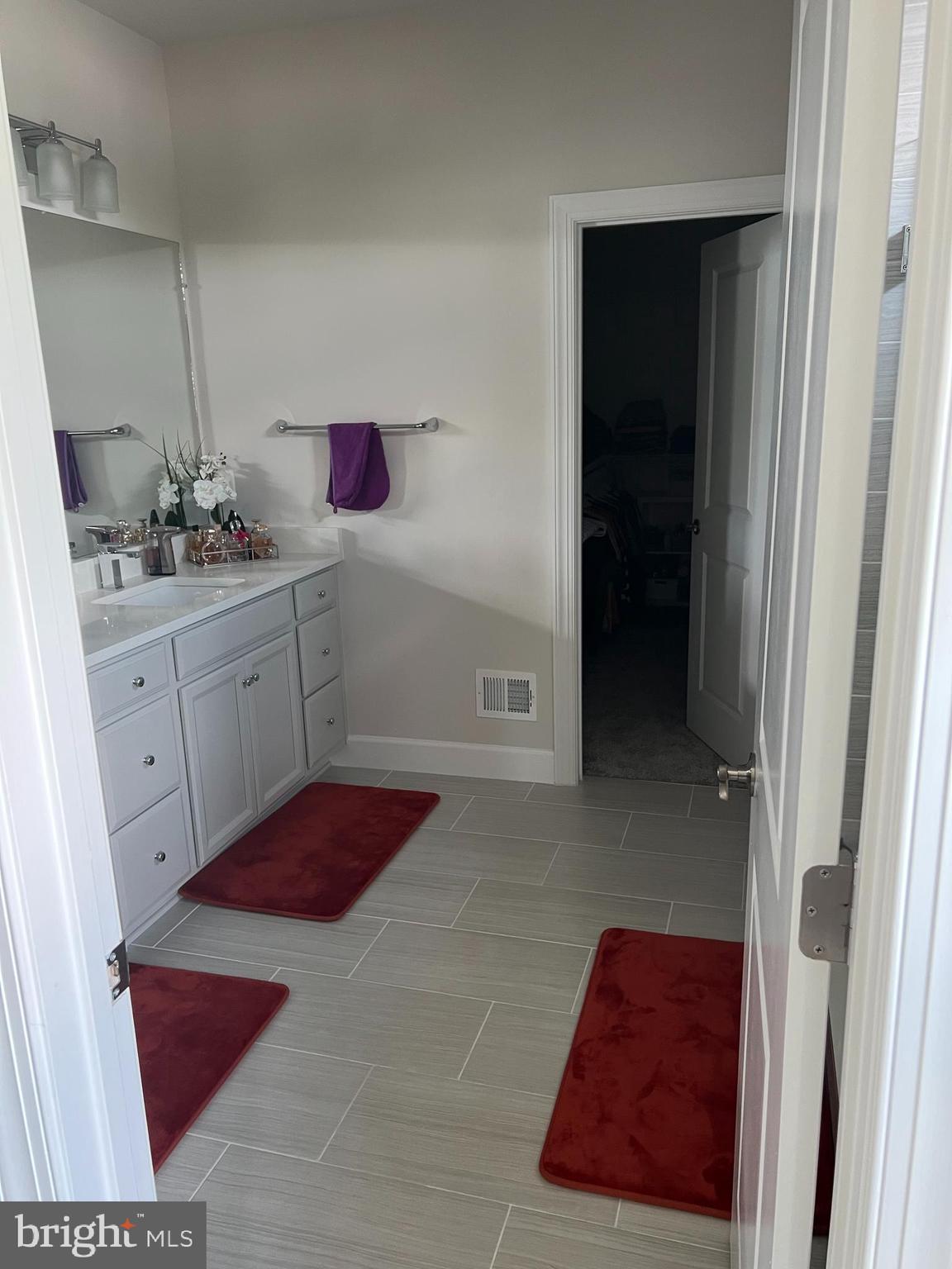 EMBREY MILL - Residential Lease