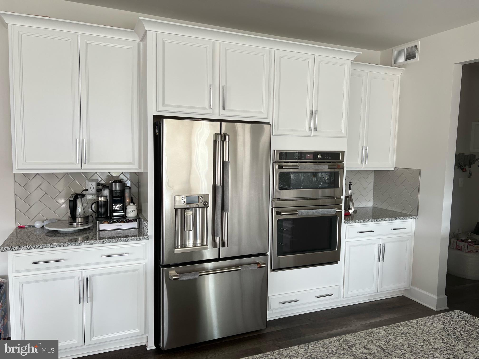 EMBREY MILL - Residential Lease