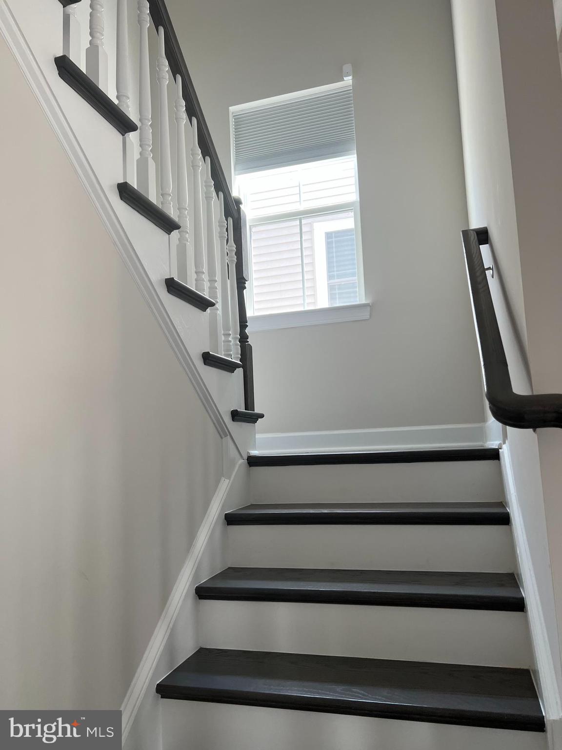 EMBREY MILL - Residential Lease