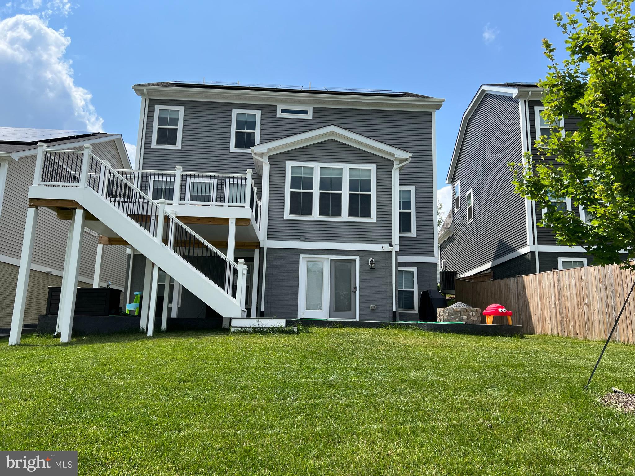 EMBREY MILL - Residential Lease