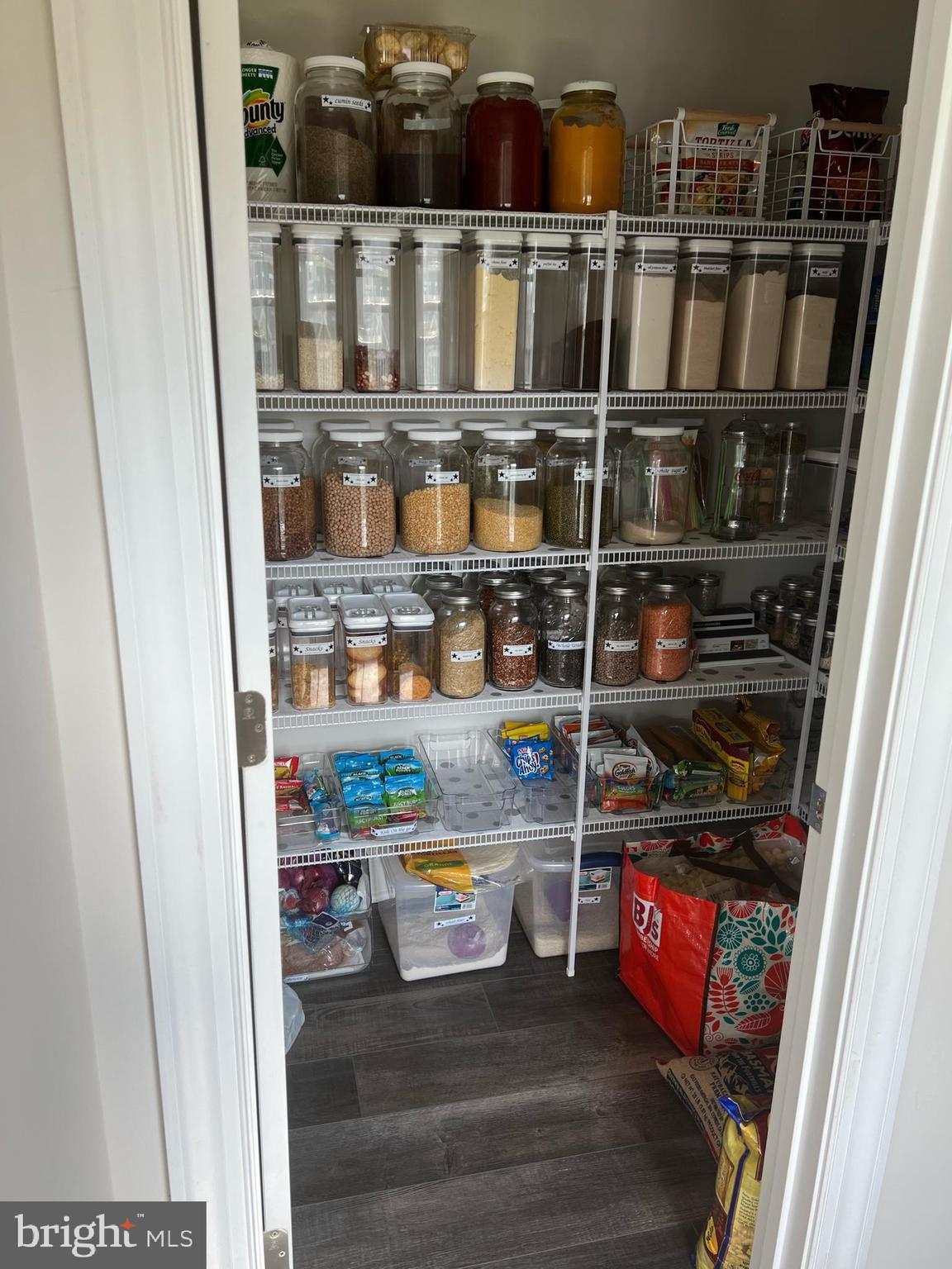 EMBREY MILL - Residential Lease