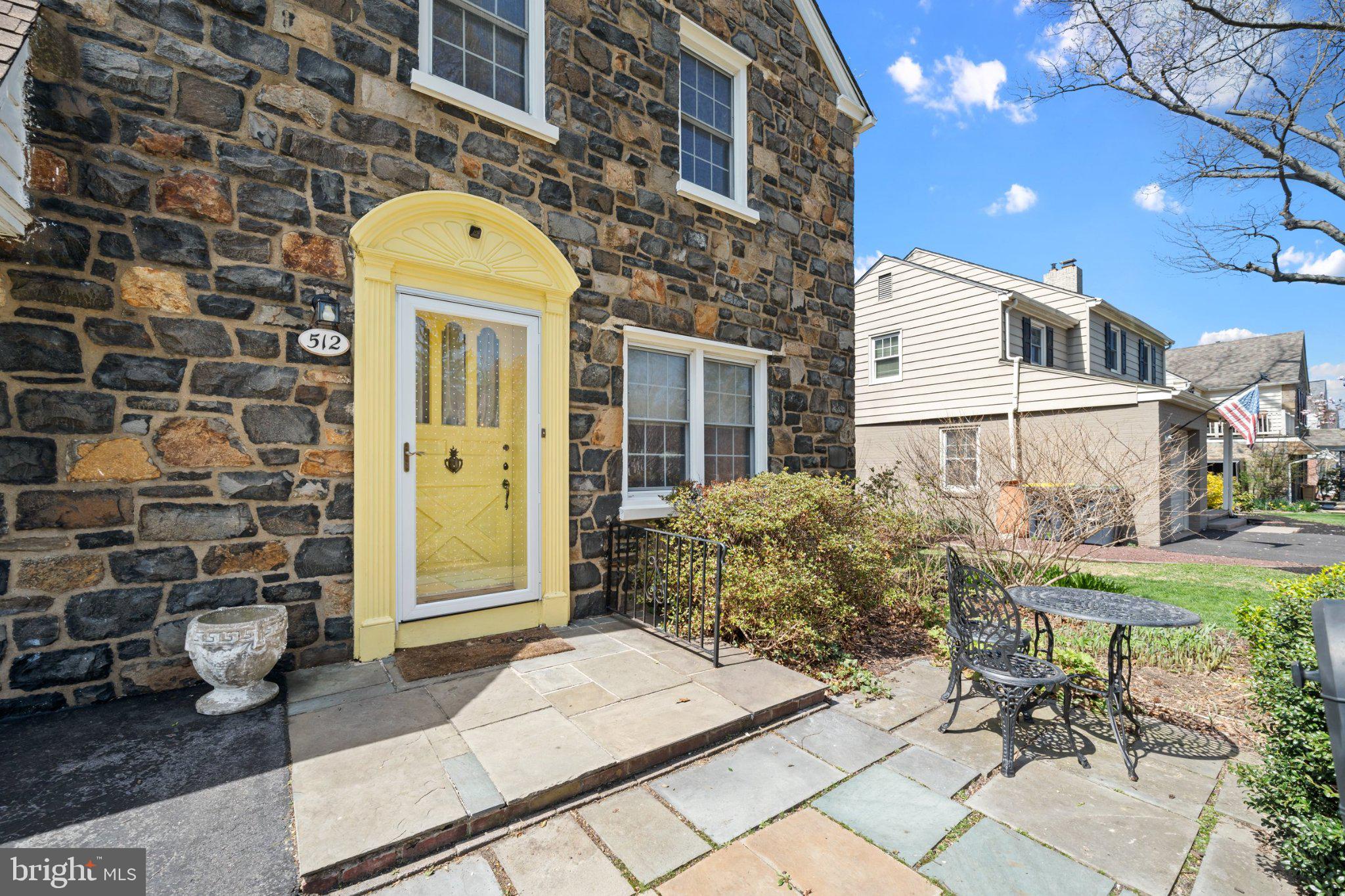 512 LENNOX ROAD