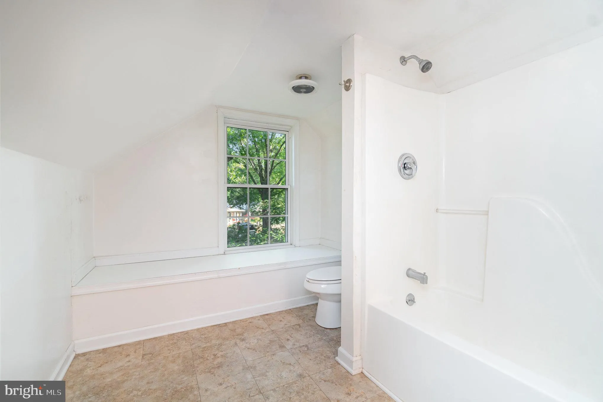 Fredericksburg, Virginia 22405, United States, 3 Bedrooms Bedrooms, ,2 BathroomsBathrooms,Residential,Active,128370