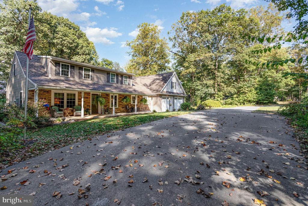 Photo of 6180 Poplar Path, ELIZABETHTOWN, PA 17022 (MLS # PALA2076540)