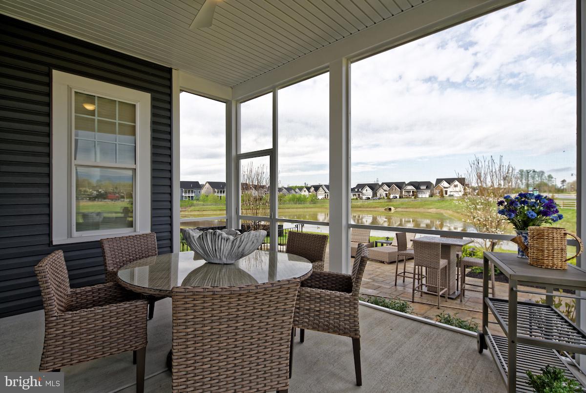 TWO RIVERS - Residential