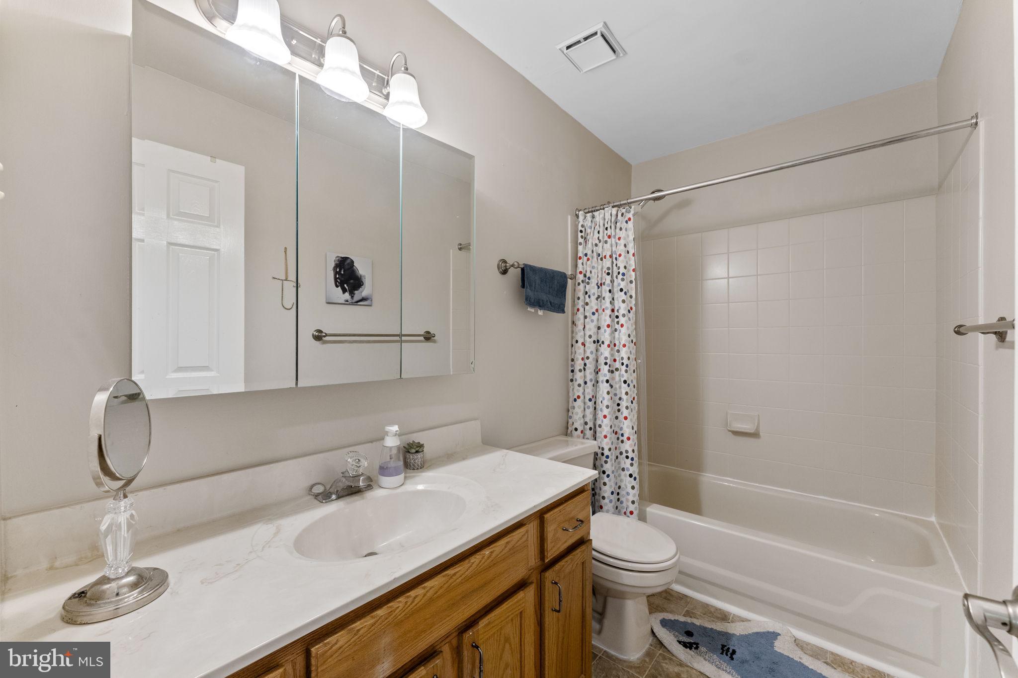 PINE TREE RIDGE - Residential