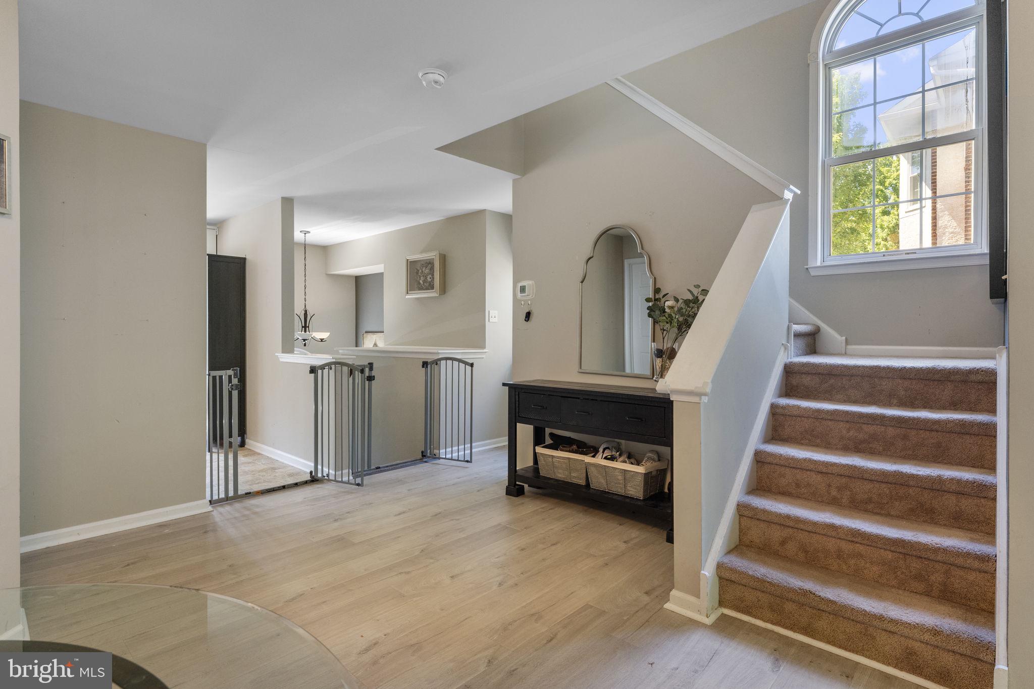 PINE TREE RIDGE - Residential