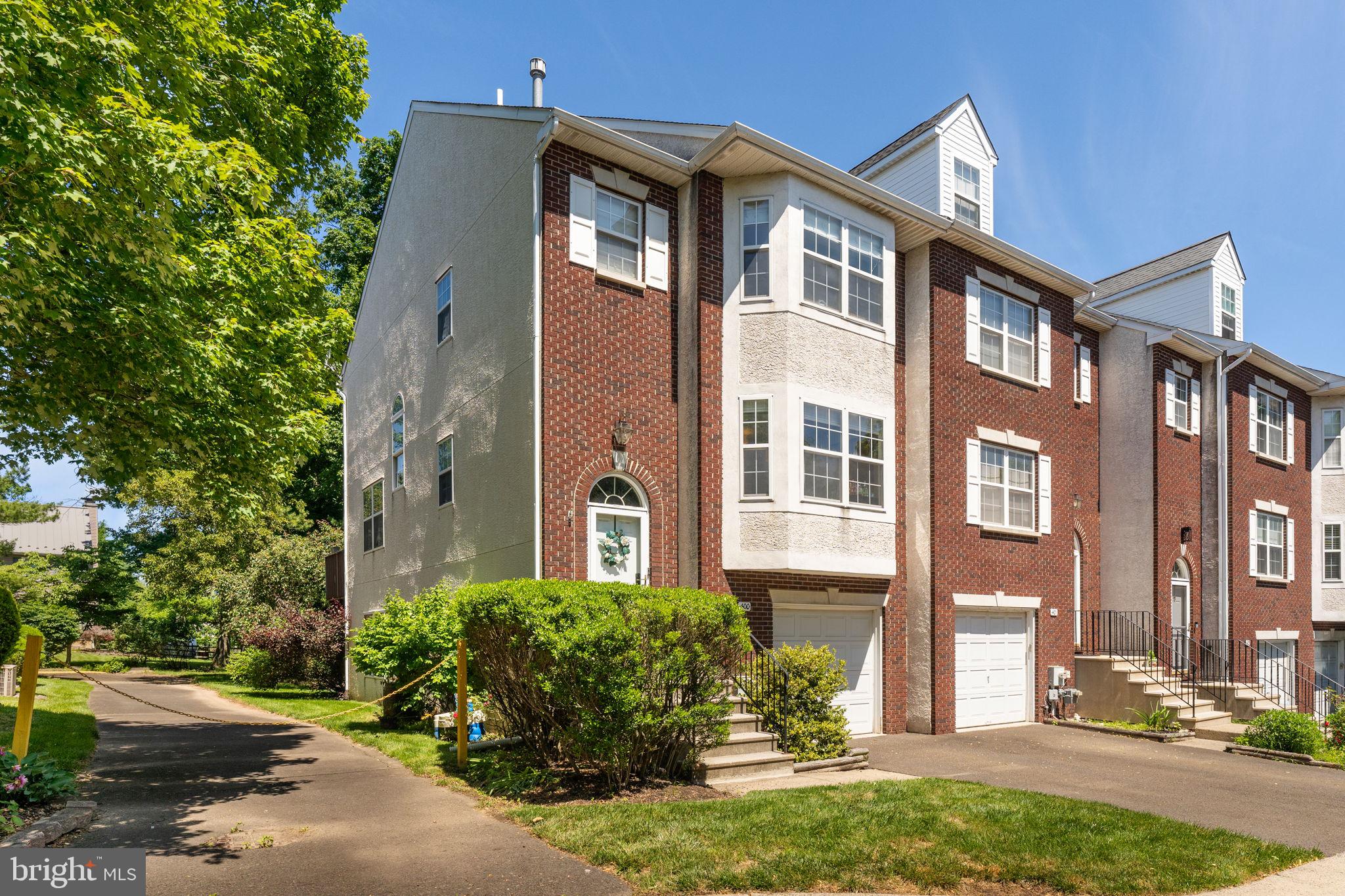 PINE TREE RIDGE - Residential