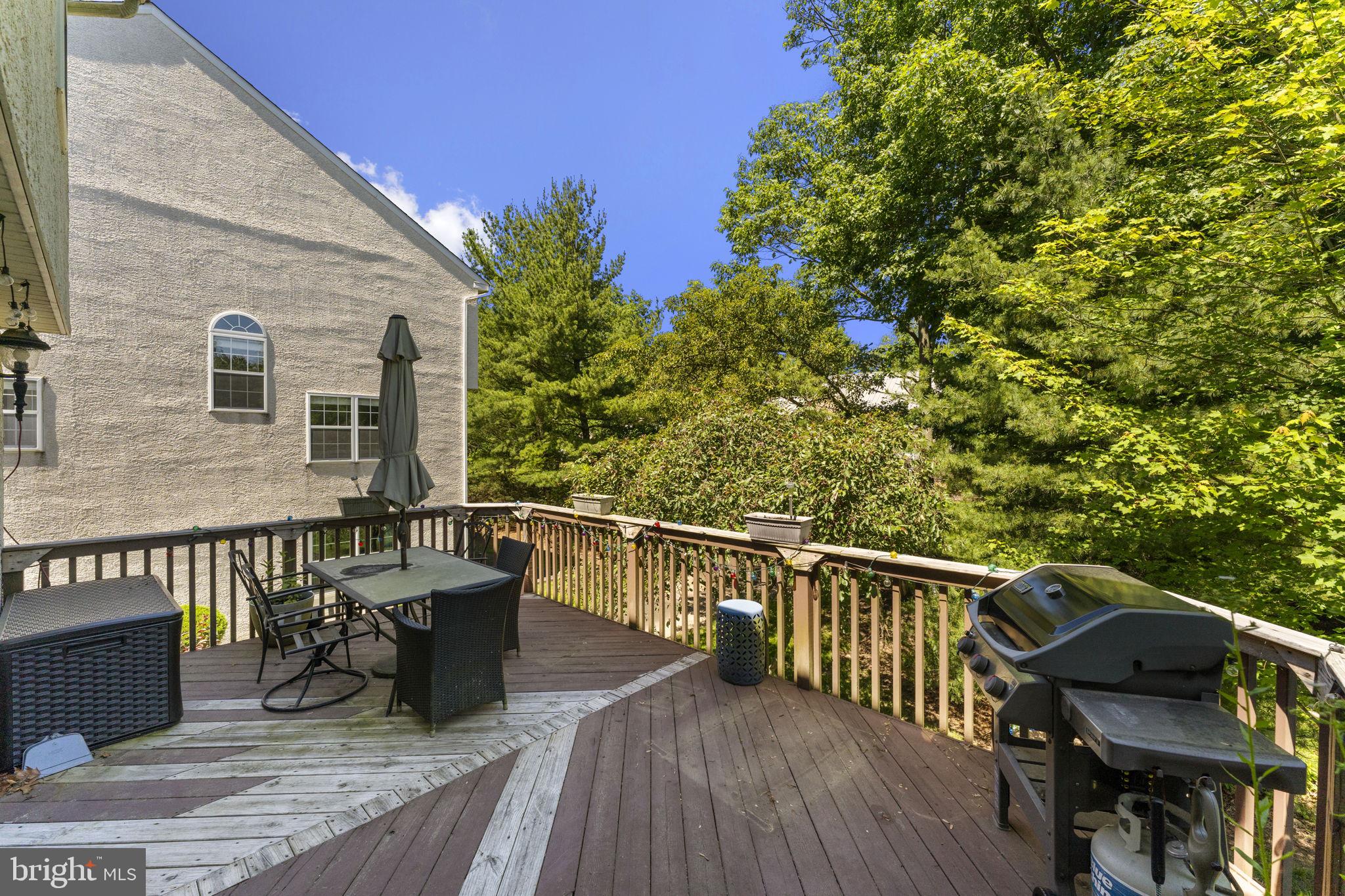 PINE TREE RIDGE - Residential