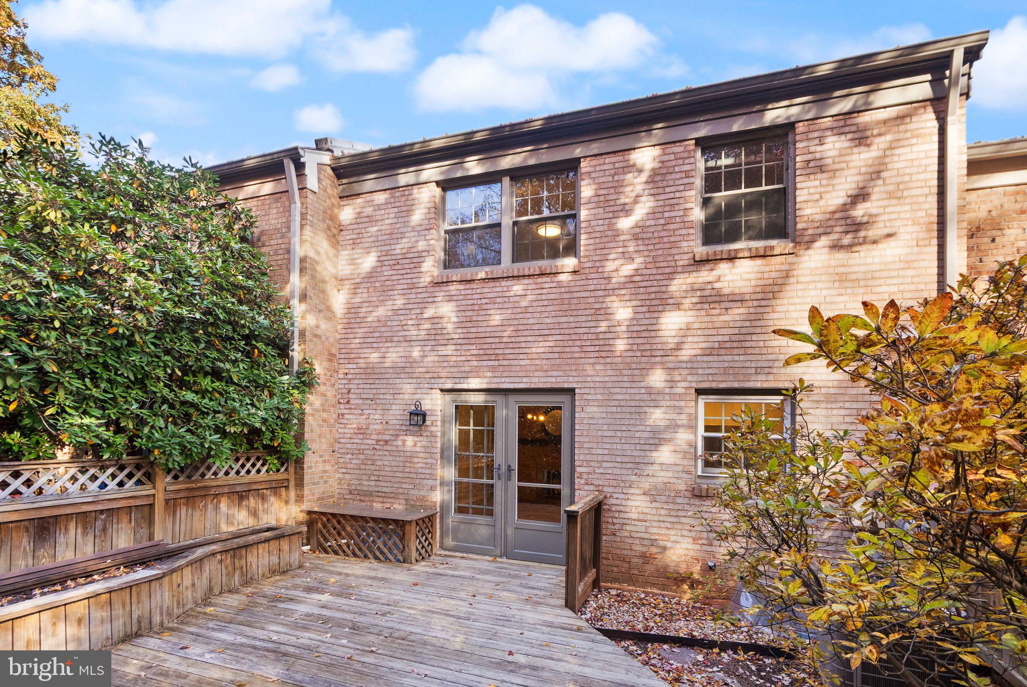 STONEHURST - Residential