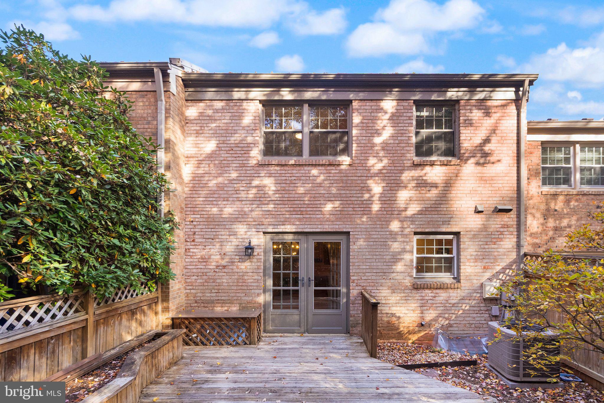 STONEHURST - Residential