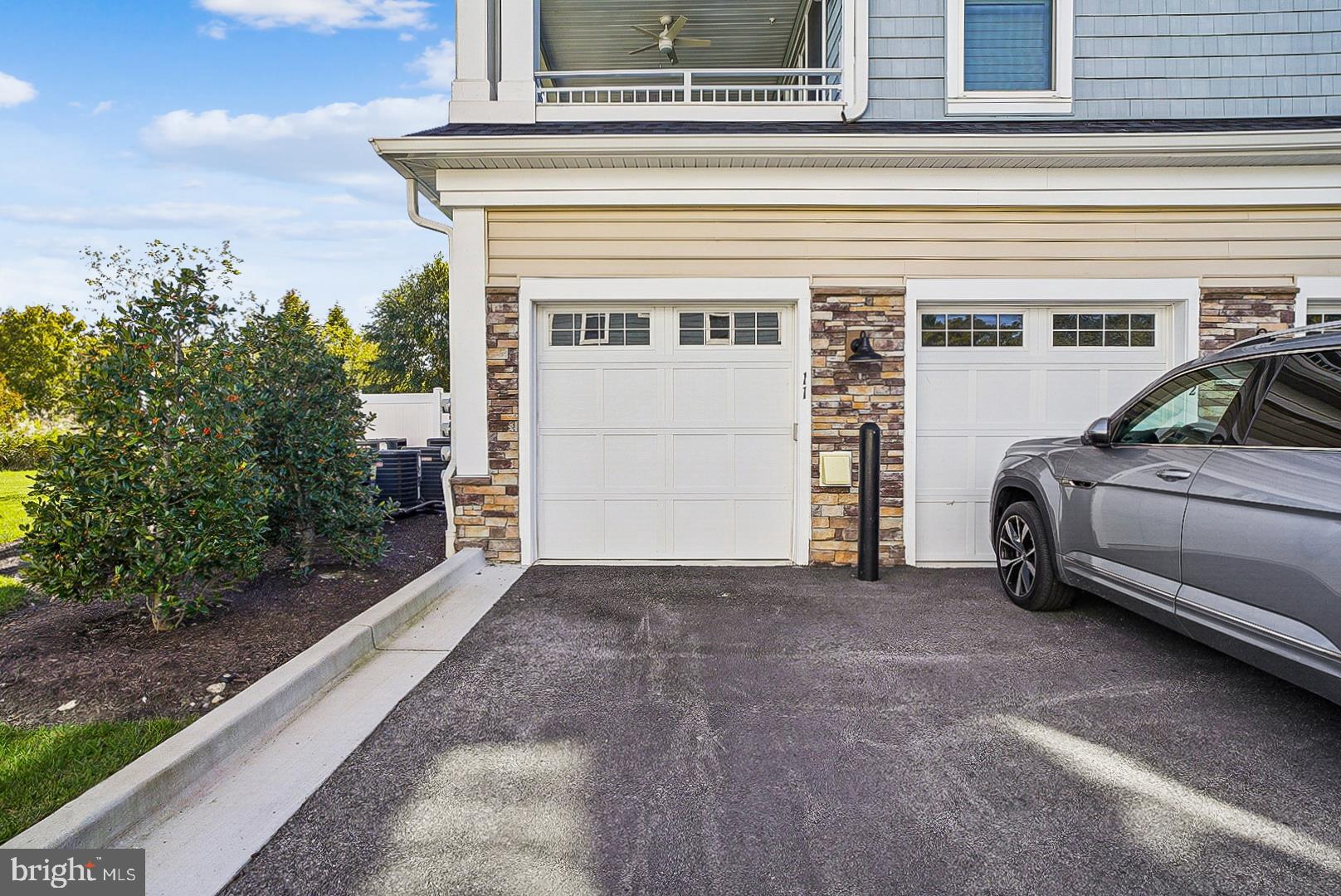 FOUR SEASONS AT KENT ISLAND - Residential