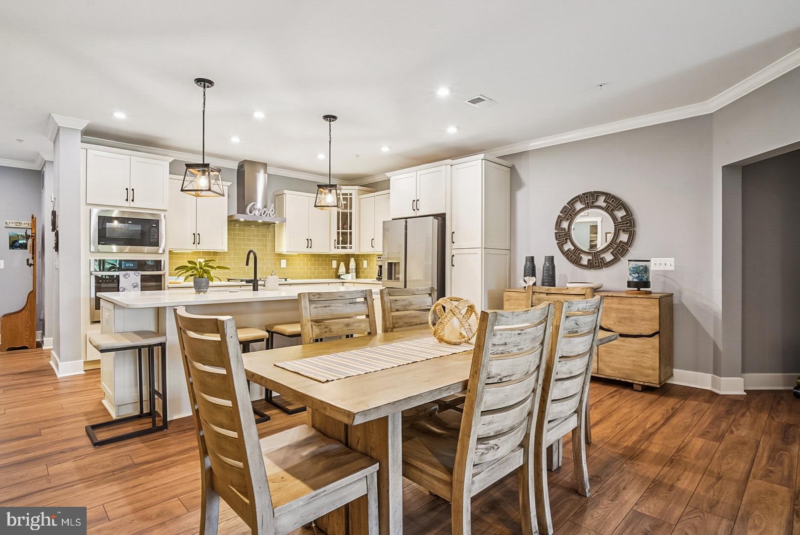 FOUR SEASONS AT KENT ISLAND - Residential