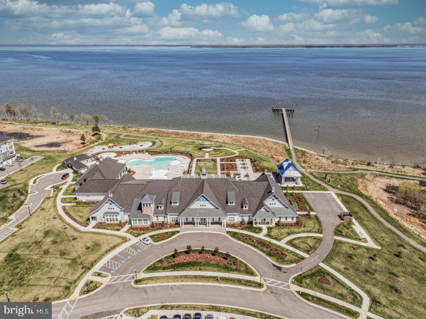 FOUR SEASONS AT KENT ISLAND - Residential