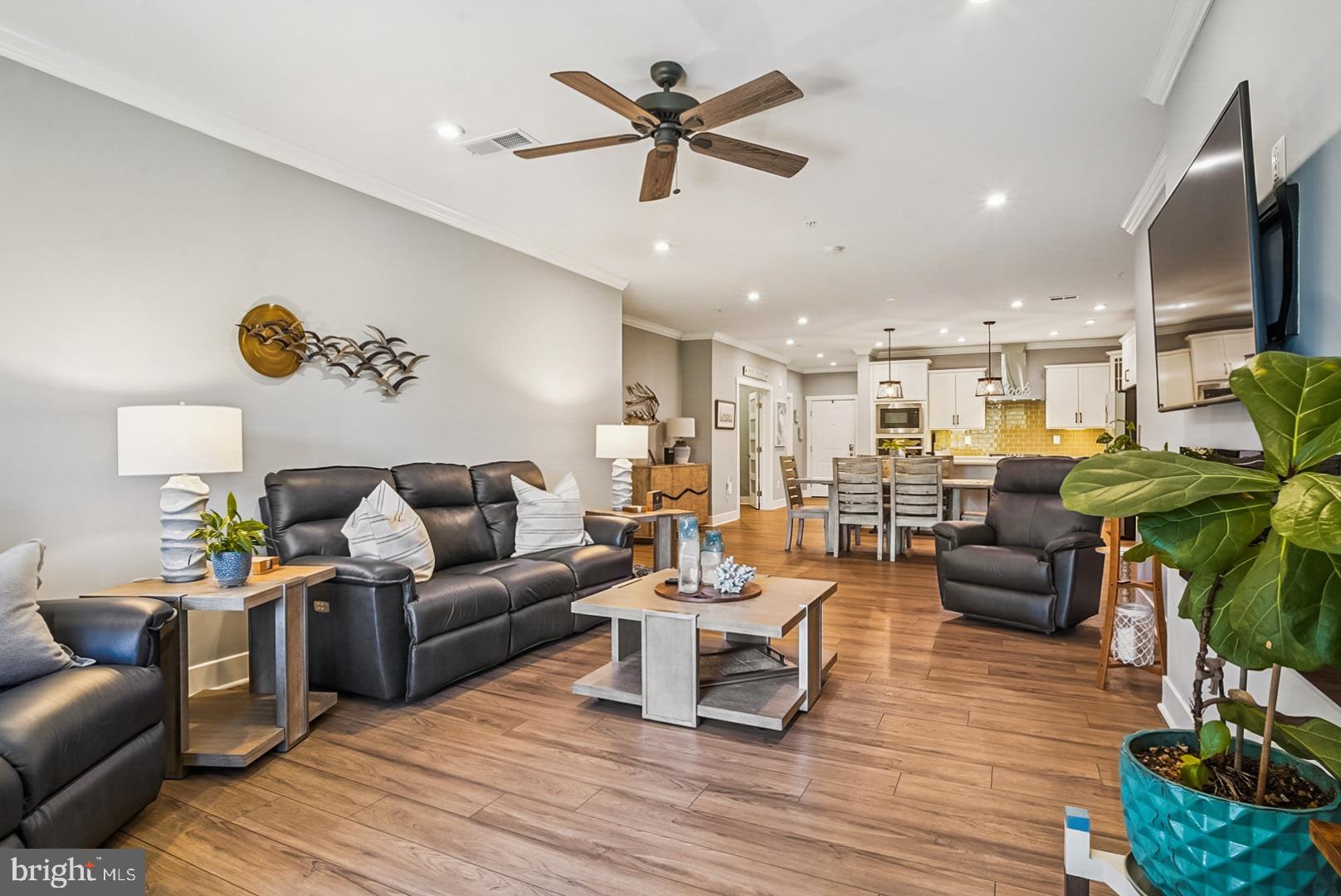 FOUR SEASONS AT KENT ISLAND - Residential