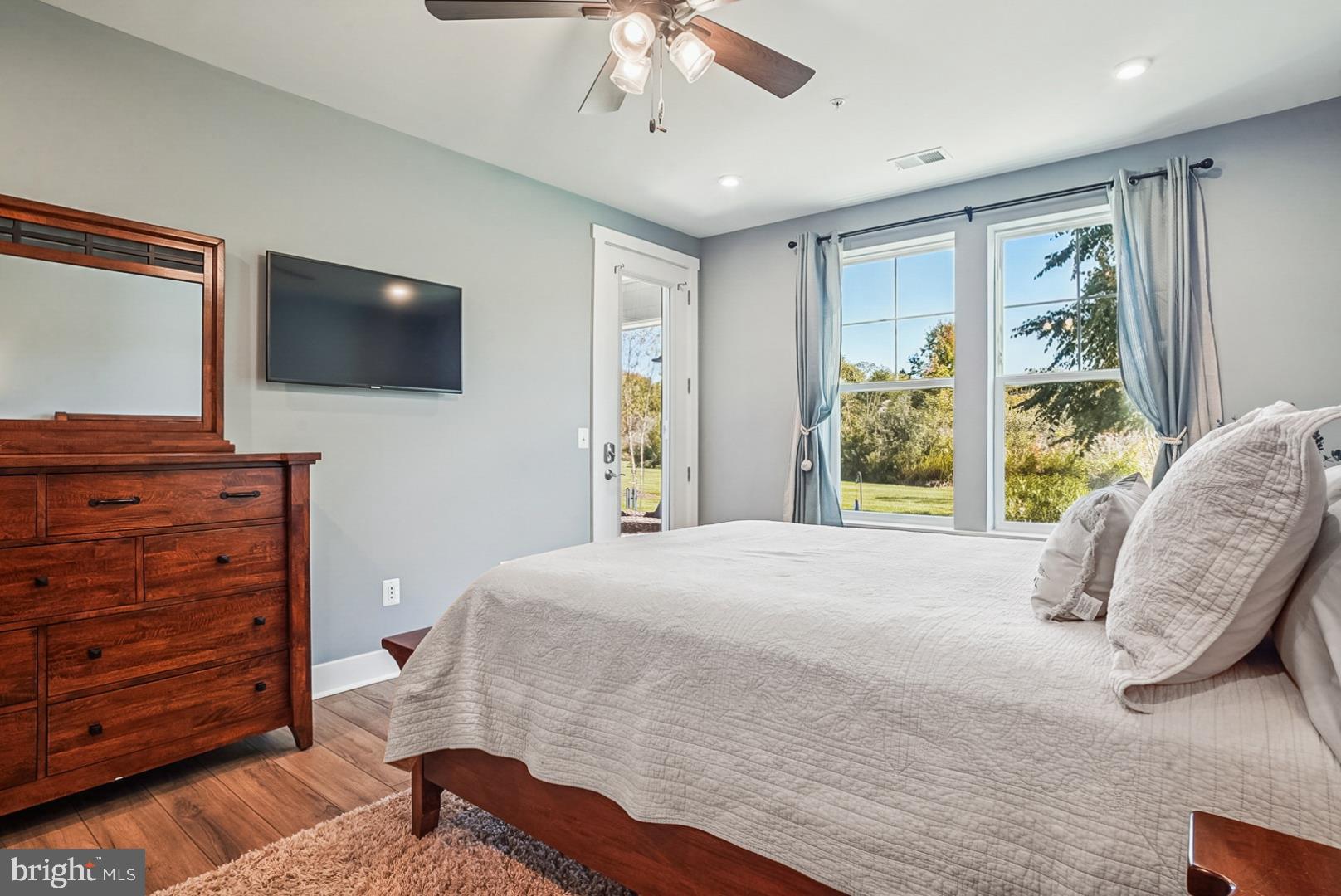 FOUR SEASONS AT KENT ISLAND - Residential