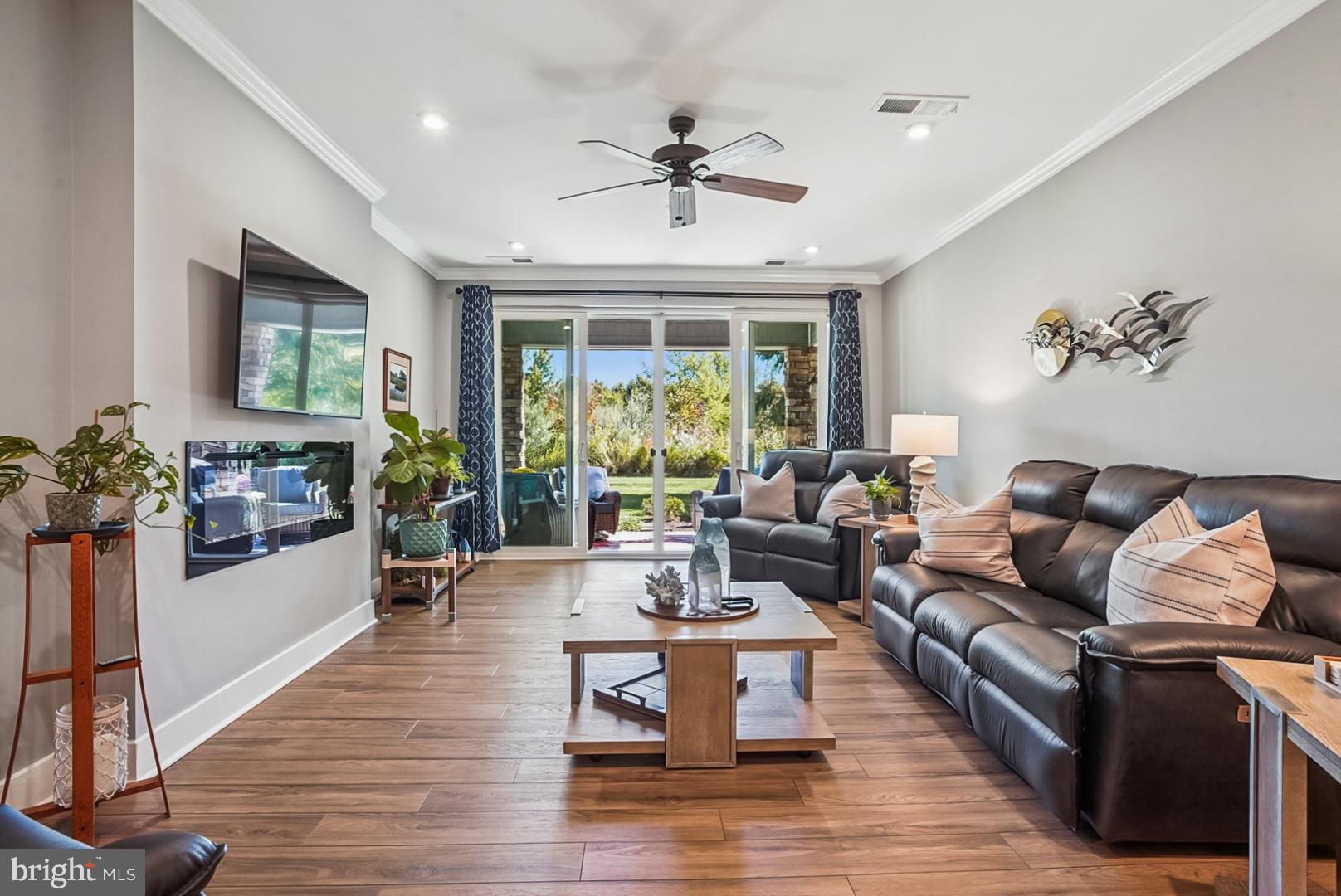 FOUR SEASONS AT KENT ISLAND - Residential