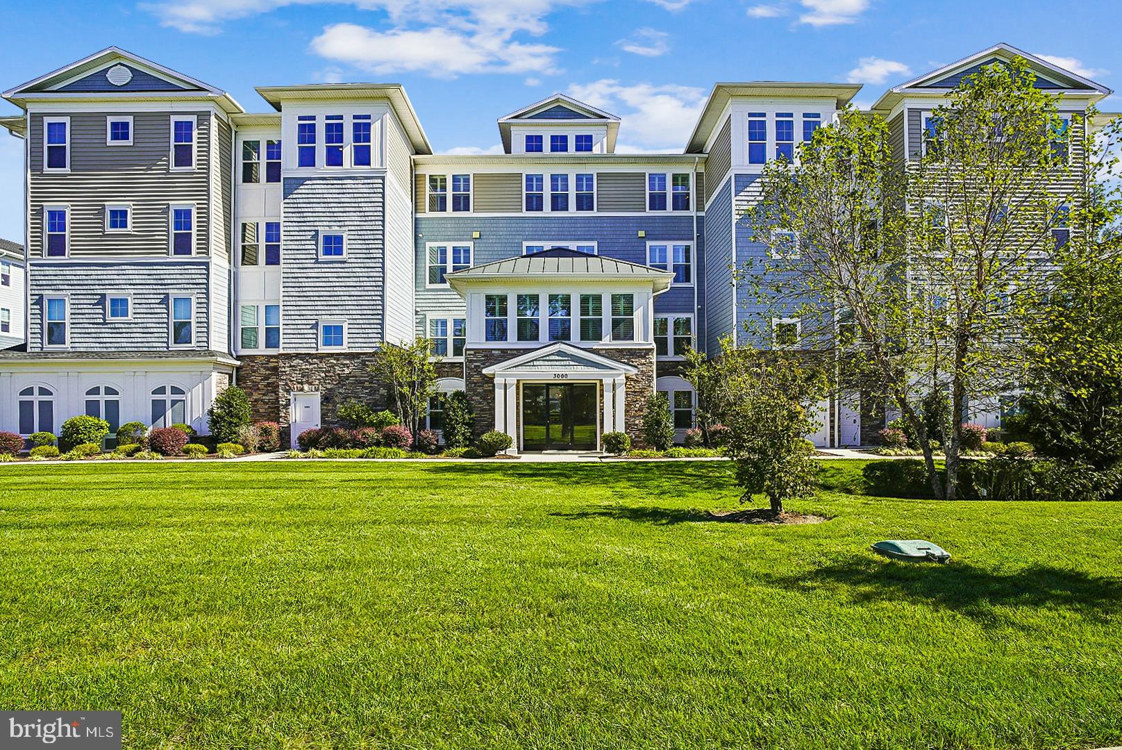 FOUR SEASONS AT KENT ISLAND - Residential