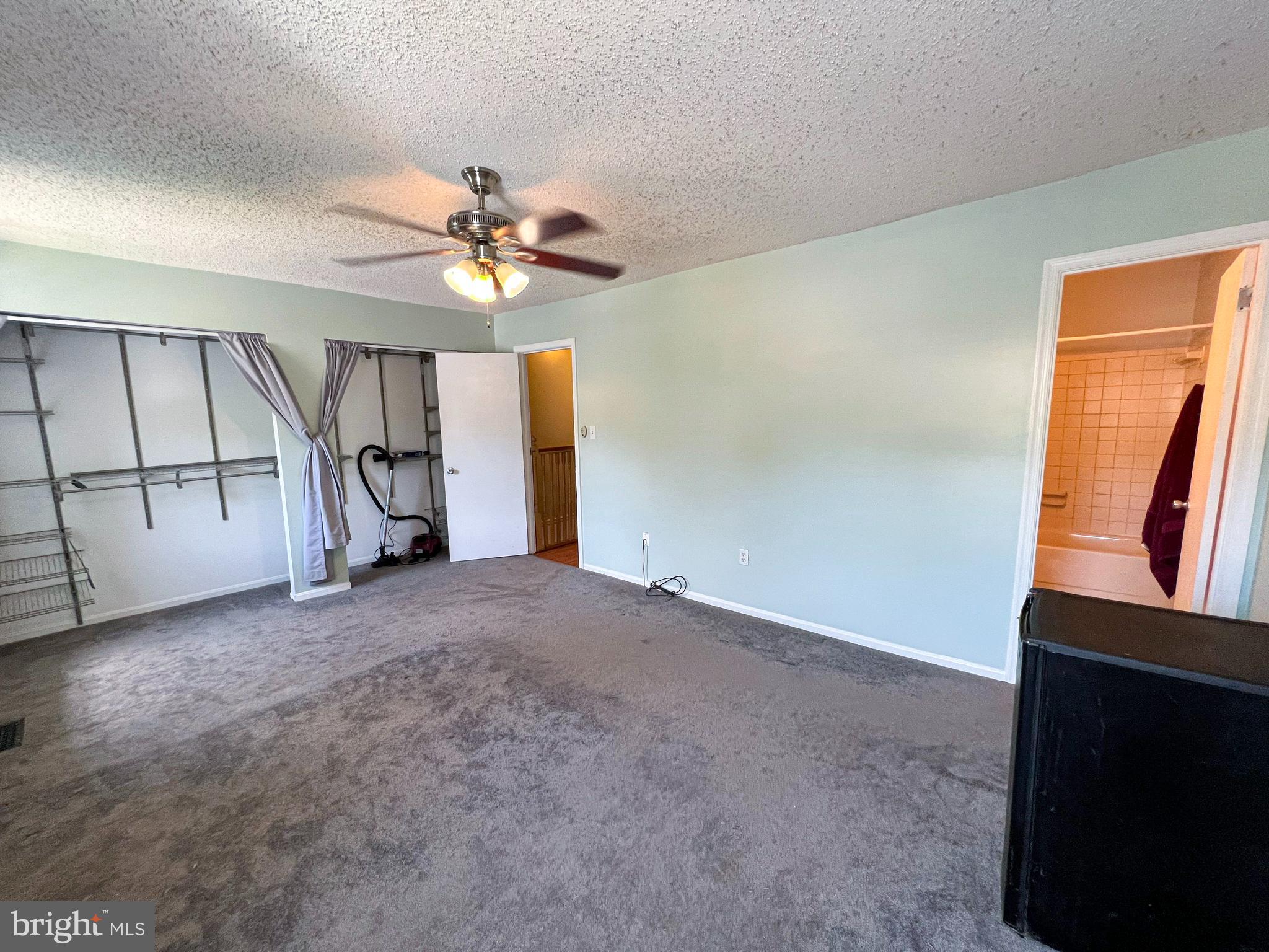 LAKE RIDGE - Residential Lease