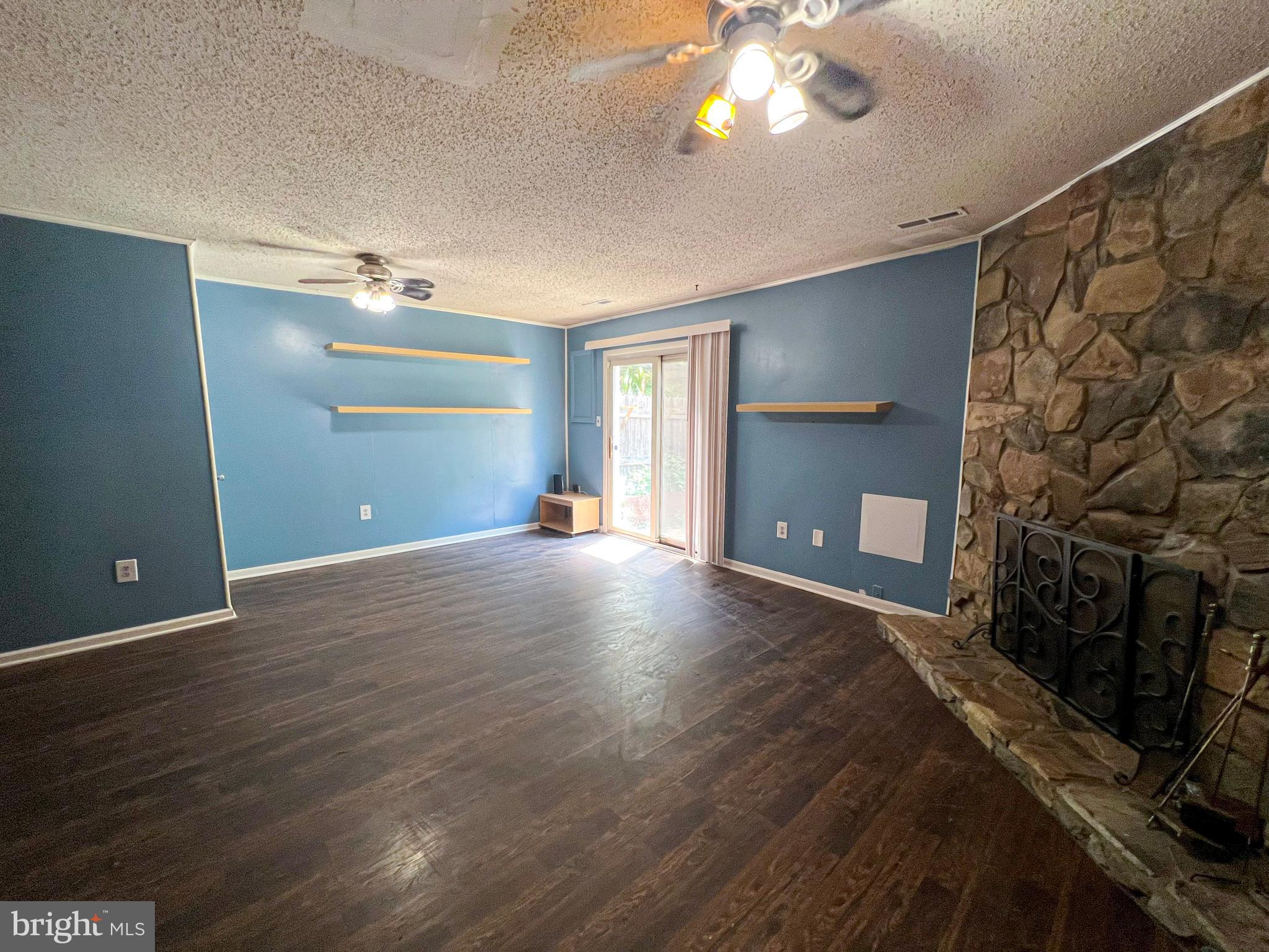 LAKE RIDGE - Residential Lease