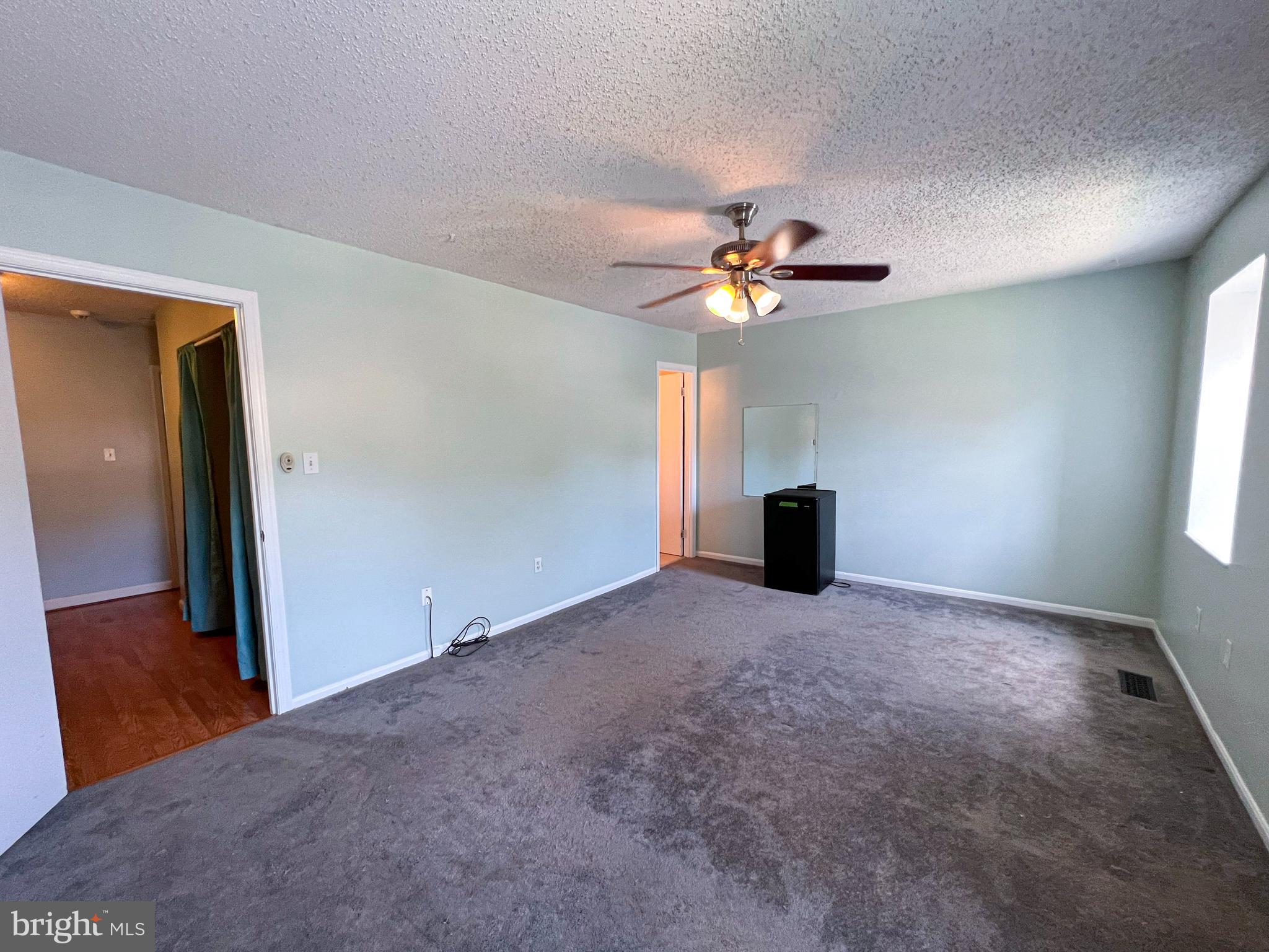 LAKE RIDGE - Residential Lease