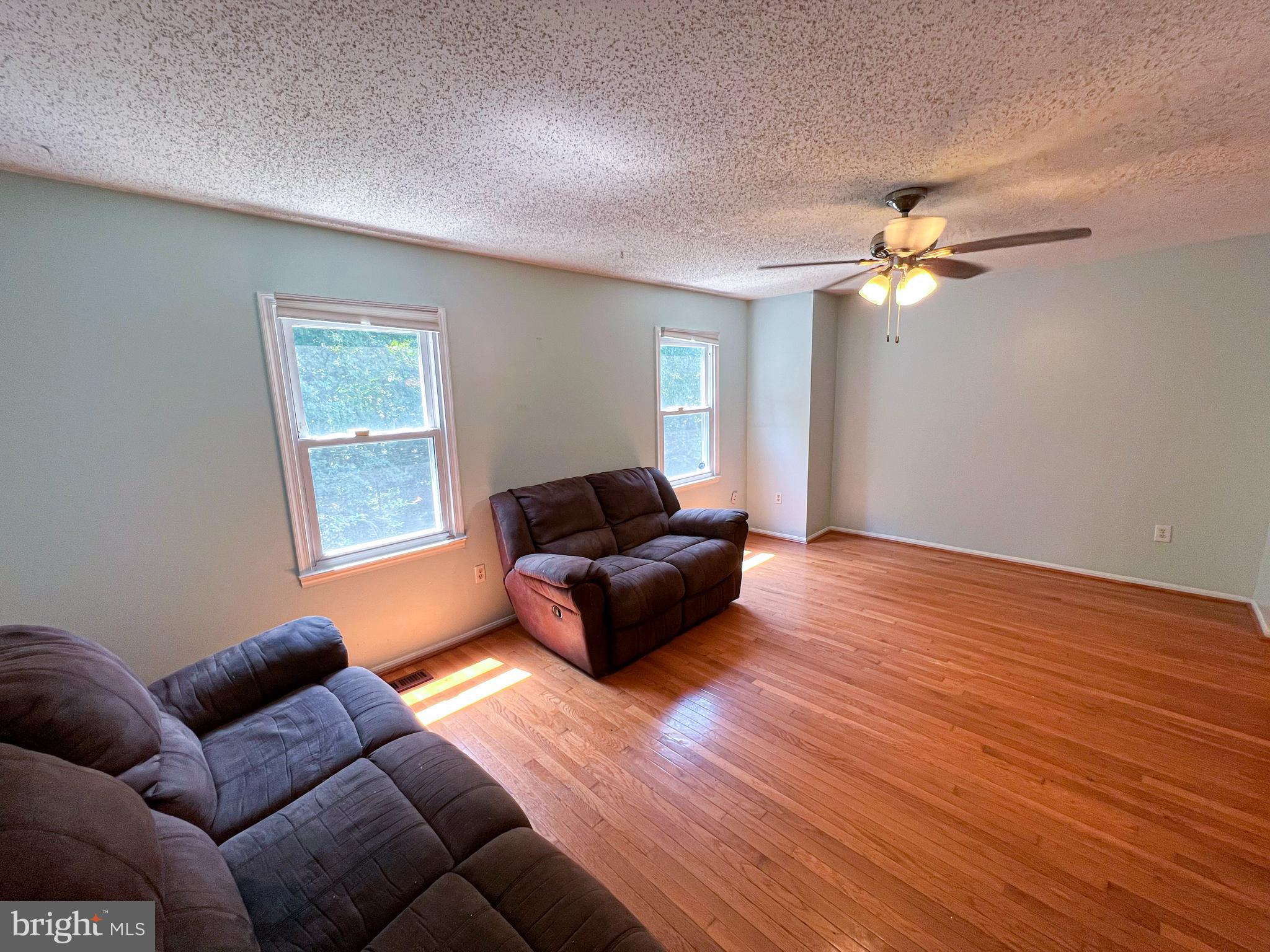 LAKE RIDGE - Residential Lease