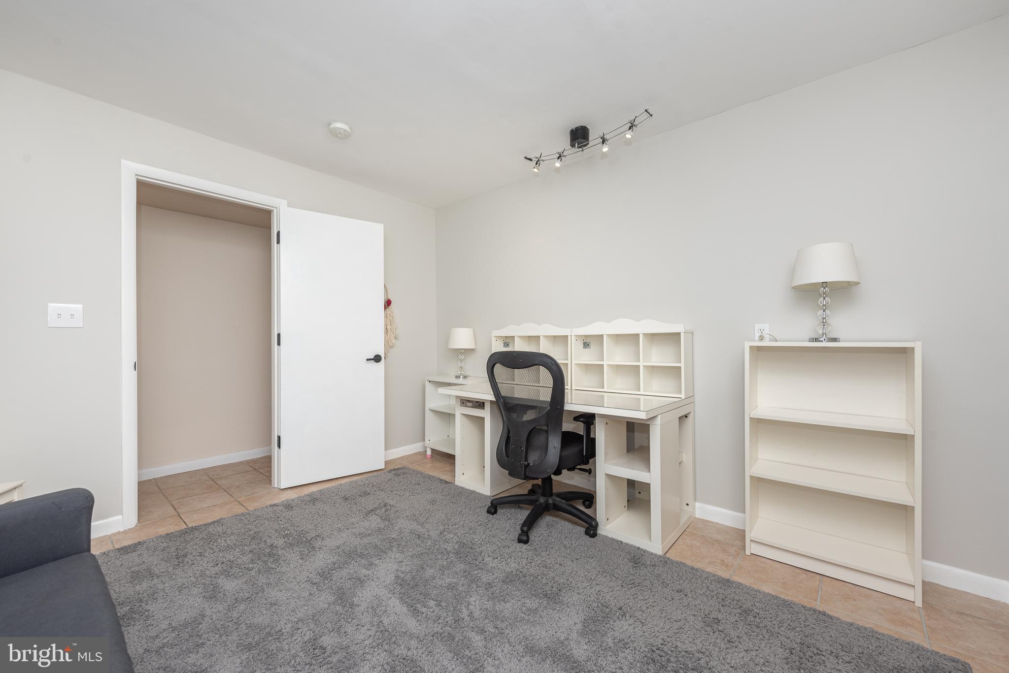 SUMMER HILL - Residential