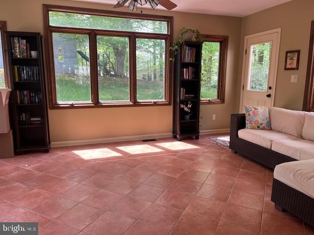ORANGE HUNT ESTATES - Residential