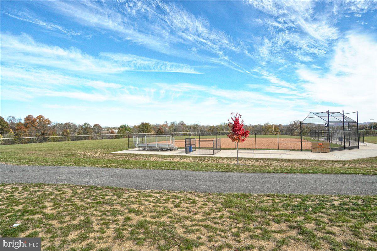 GALYN MANOR - Residential