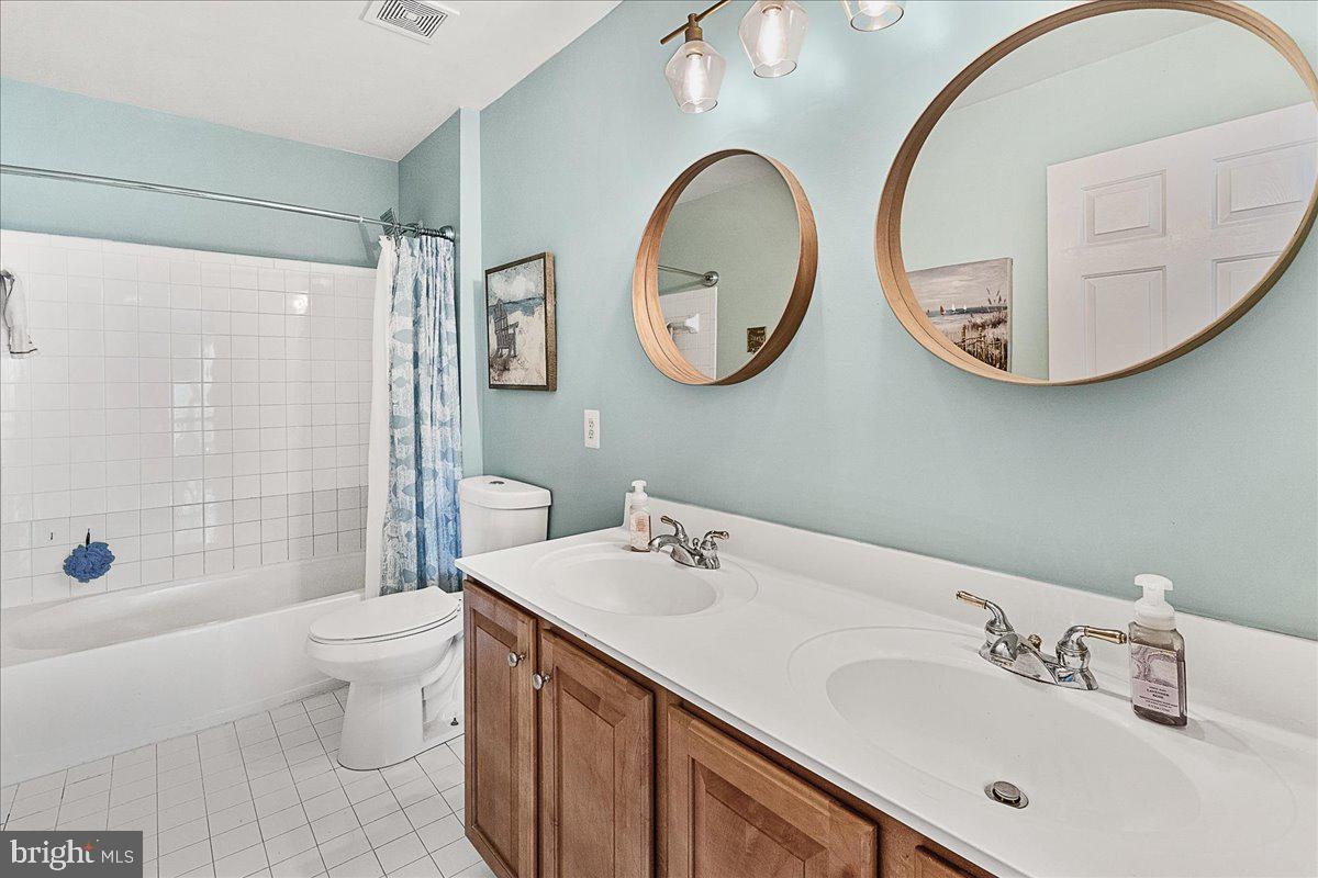 GALYN MANOR - Residential