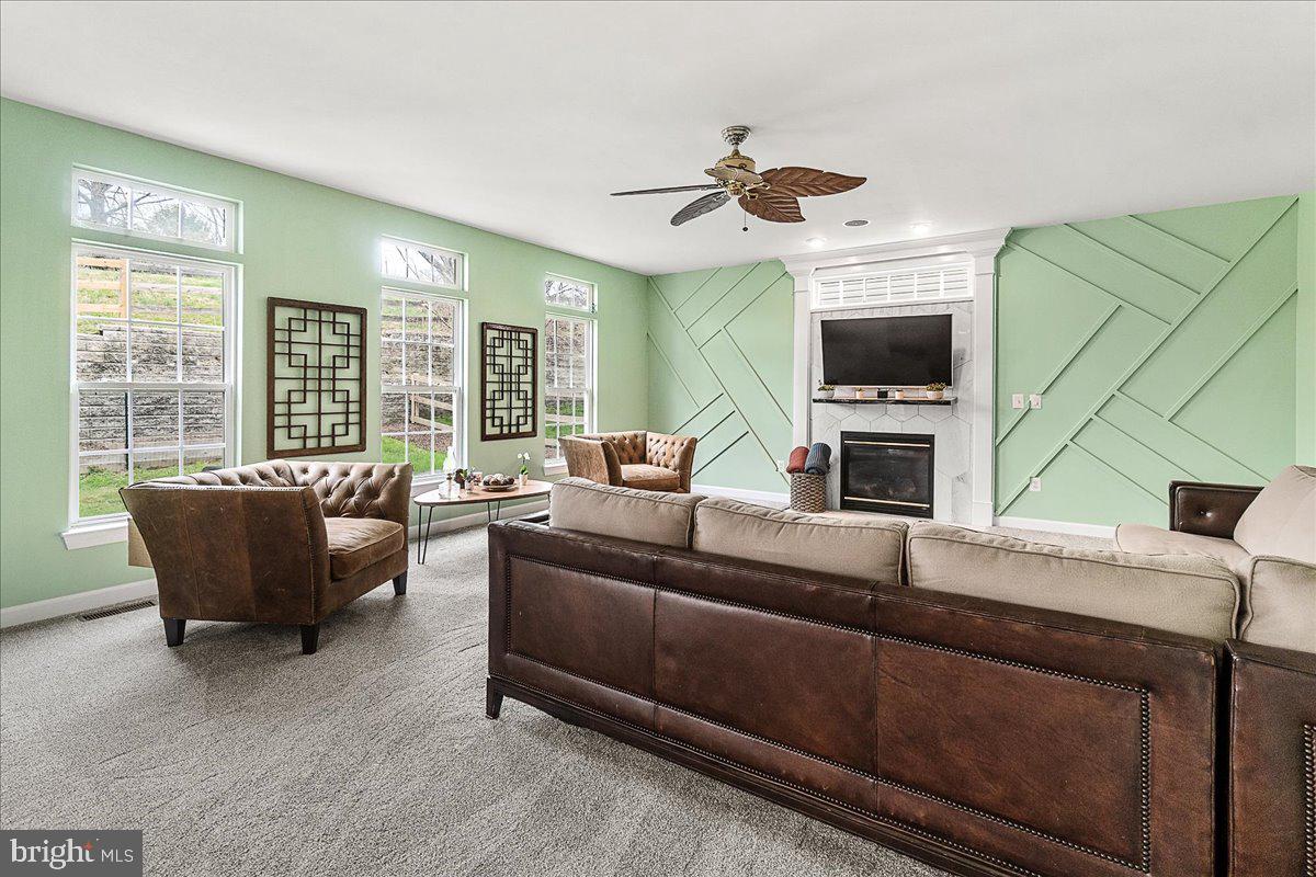 GALYN MANOR - Residential