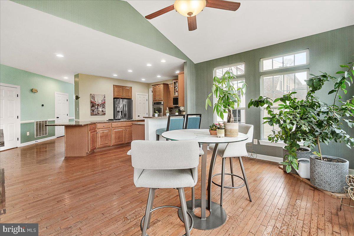 GALYN MANOR - Residential