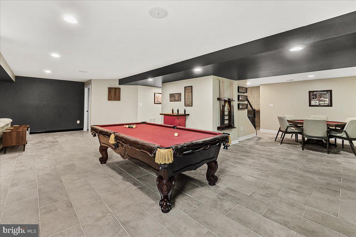 GALYN MANOR - Residential