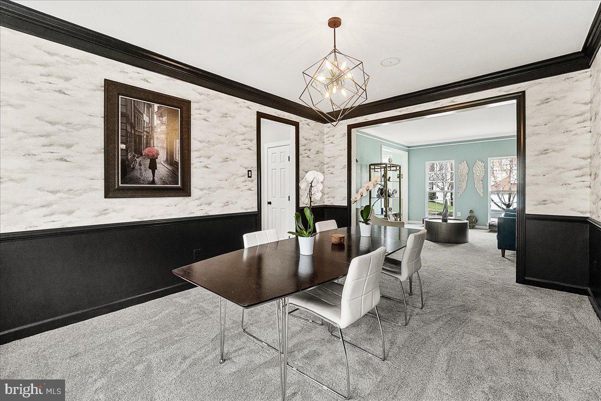 GALYN MANOR - Residential