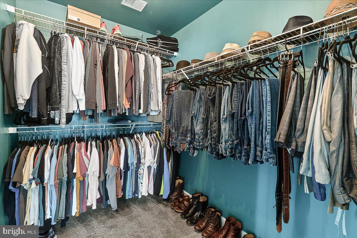 GALYN MANOR - Residential