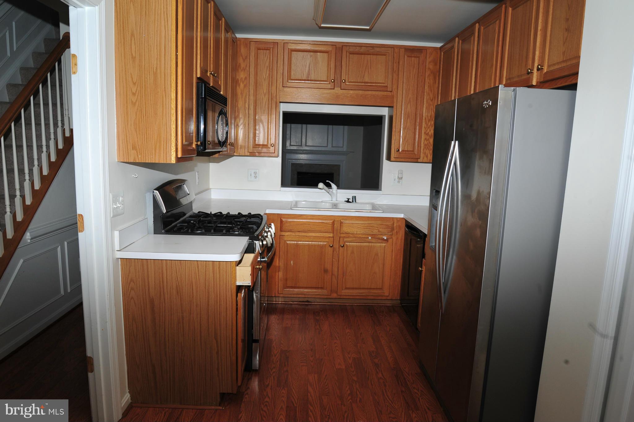 SYCAMORES AT VAN DORN - Residential Lease