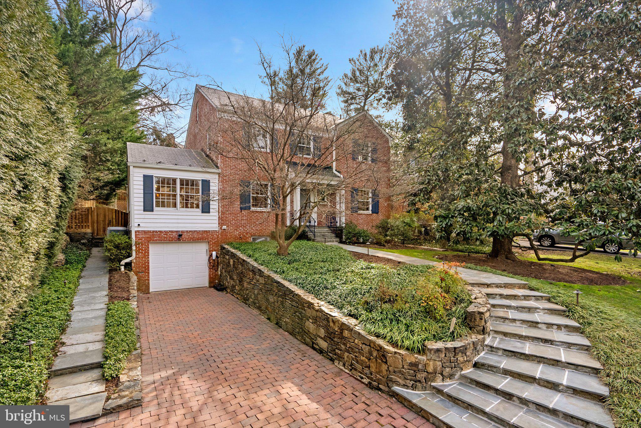 CHEVY CHASE - Residential