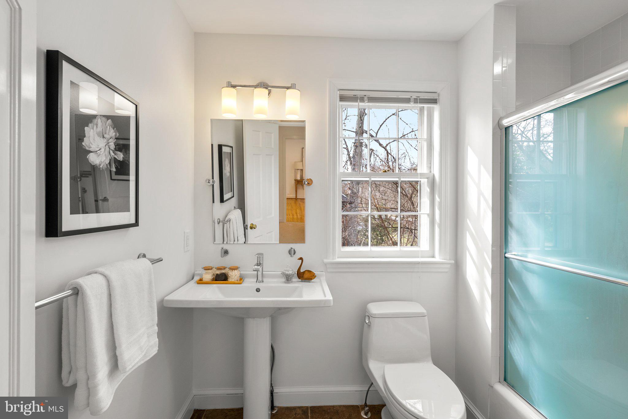 CHEVY CHASE - Residential