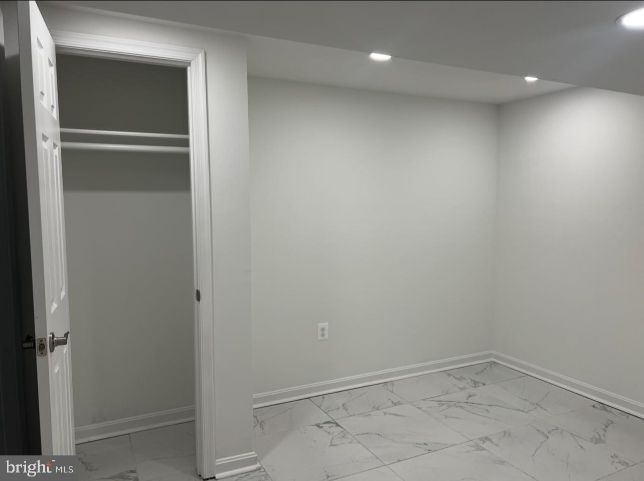 ELLICOTT MILLS - Residential Lease